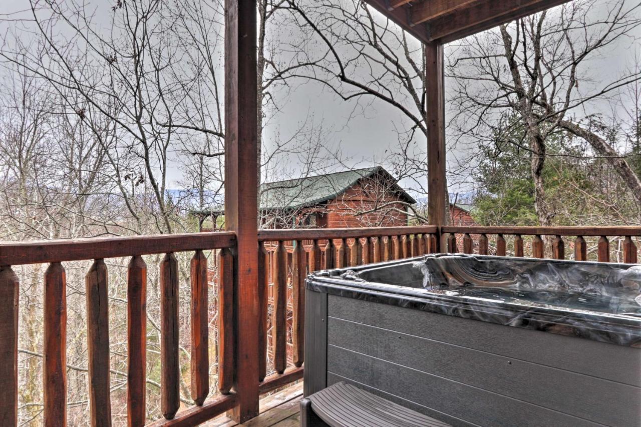 Cabin With Pool Access About 3 Mi To Downtown جاتلينبرج المظهر الخارجي الصورة