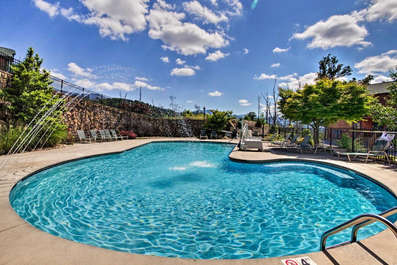 Cabin With Pool Access About 3 Mi To Downtown جاتلينبرج المظهر الخارجي الصورة